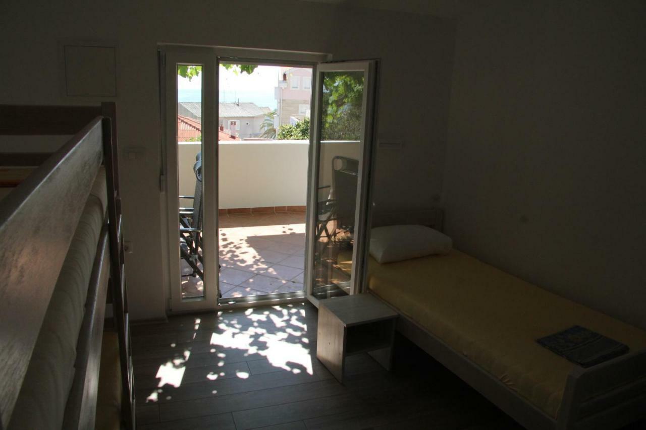 Novalja Inn 2 Екстер'єр фото